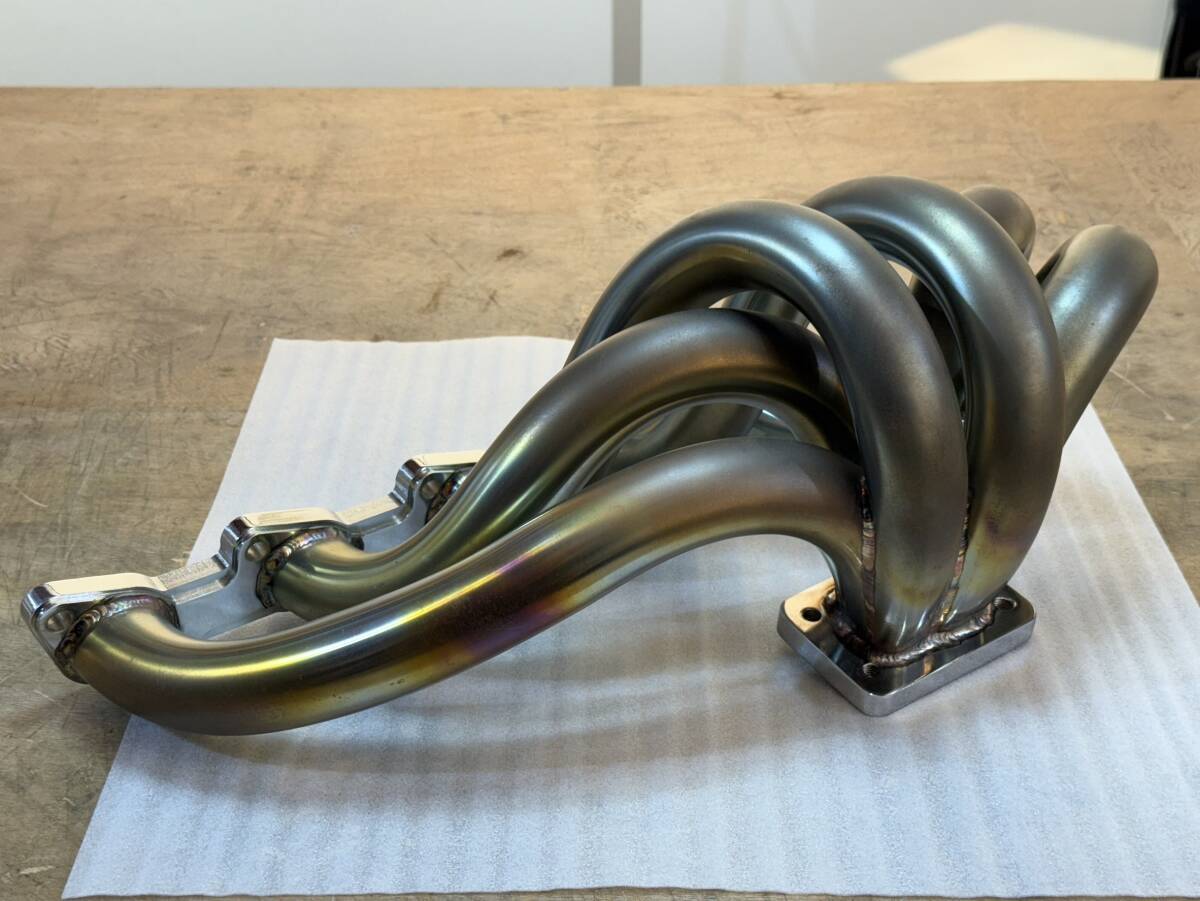 ER34 スカイライン ターボ RB25DET 純正 エキマニ 遮熱板付き ER34 スカイライン ターボ RB25DET 純正 エキマニ 遮熱板付き