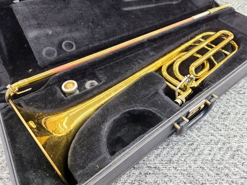 CONN 88H トロンボーン ケース付き CONN 88H トロンボーン ケース付き 88HNV テナーバス・トロン