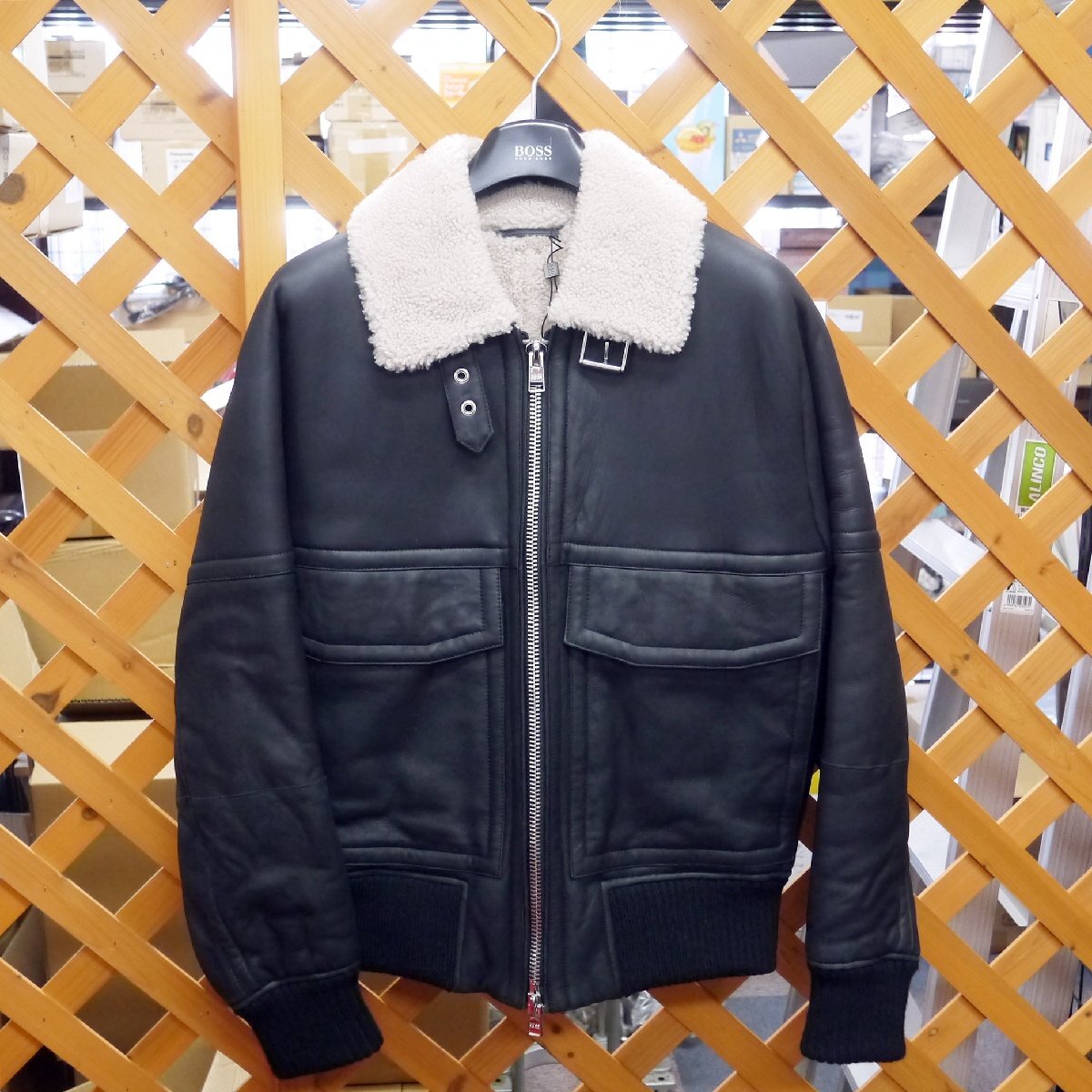 hugoboss レザー セミダブルma-1レザージャケット　50 メンズレザージャケット | HUGO BOSS