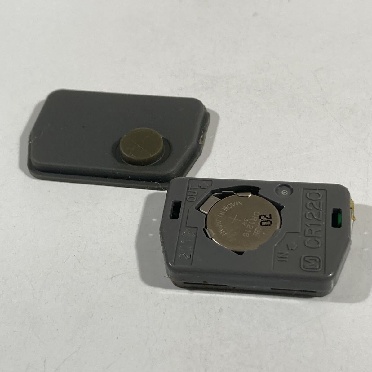 Yahoo!オークション -「スズキ キーレス 灰色」の落札相場・落札価格