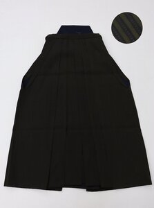cherry★z6021mf★和装男子★カッコイイ男の着物★男性用 シマ 袴 単品 行灯★着用可★濃い草色×黒系★お土産 hakama【中古/ポリ】