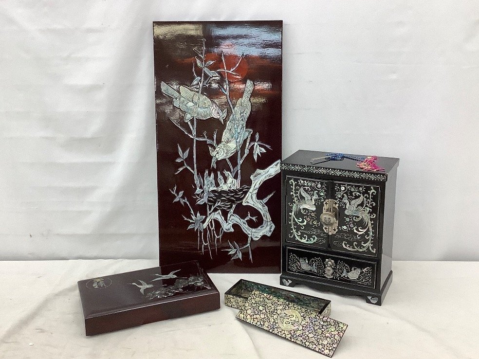 螺鈿細工 小物入れ　美術品　アンティーク　工芸品 869 小物入れ 螺鈿細工 貝細工 木製 インテリア 木箱 美術品 未使用