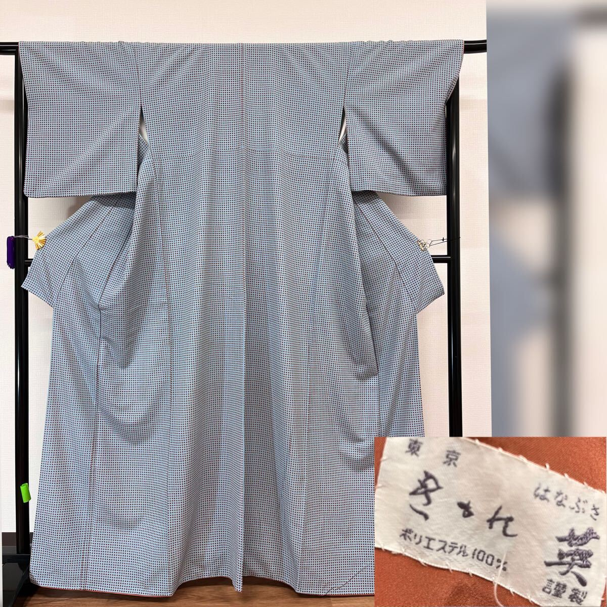 C 単衣 英 はなぶさ謹製 風景模様 縮緬 白色 グレー 化繊 小紋 着物 05 A 単衣 英 はなぶさ謹製 風景模様 縮緬 白色 グレー 化繊 小紋