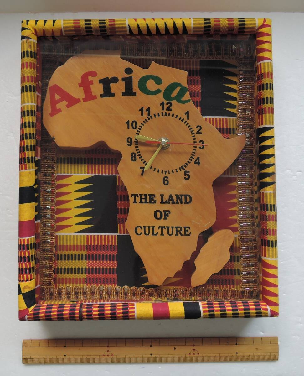 ☆SO-10■AFRICA　木製・アフリカ大陸・ケンテ布（アフリカの織り布）　掛