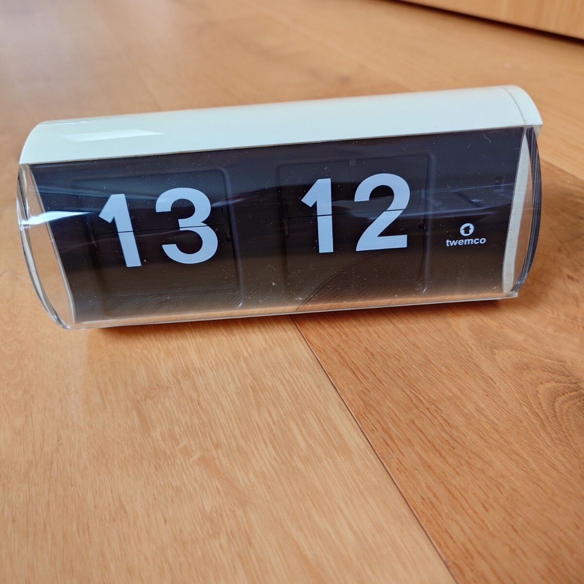 新品・未使用【　廃盤　置き時計　】 Amazon.co.jp: ZXK ブレーキディスク目覚まし時計タイヤクリエイティブ