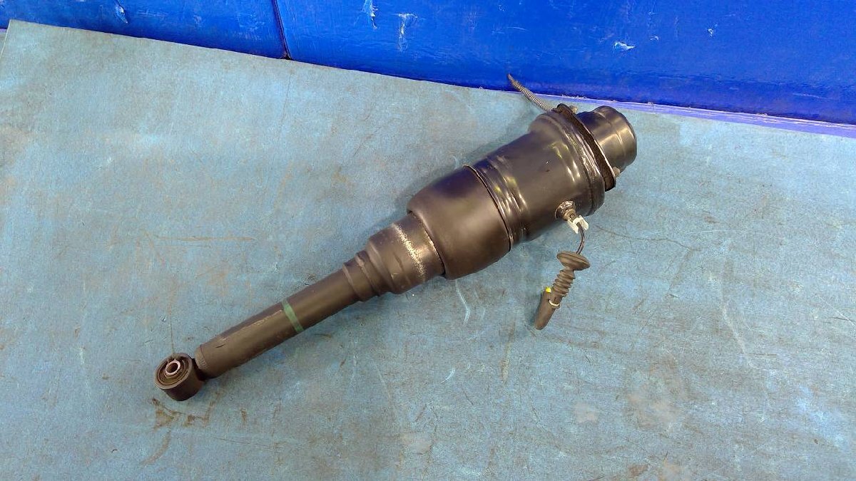 【実働】トヨタ純正 UCF31 30 セルシオ エアサス エアーサスペンション Yahoo!オークション - トヨタUCF31セルシオ後期純正エアサス