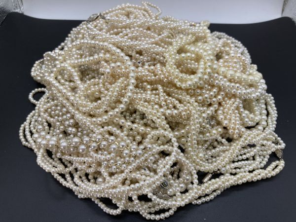 アクセサリー　イミテーション　まとめ売り　重量　約3.2kg　ジャンク Yahoo!オークション -「ジャンク 大量 まとめて」(その他