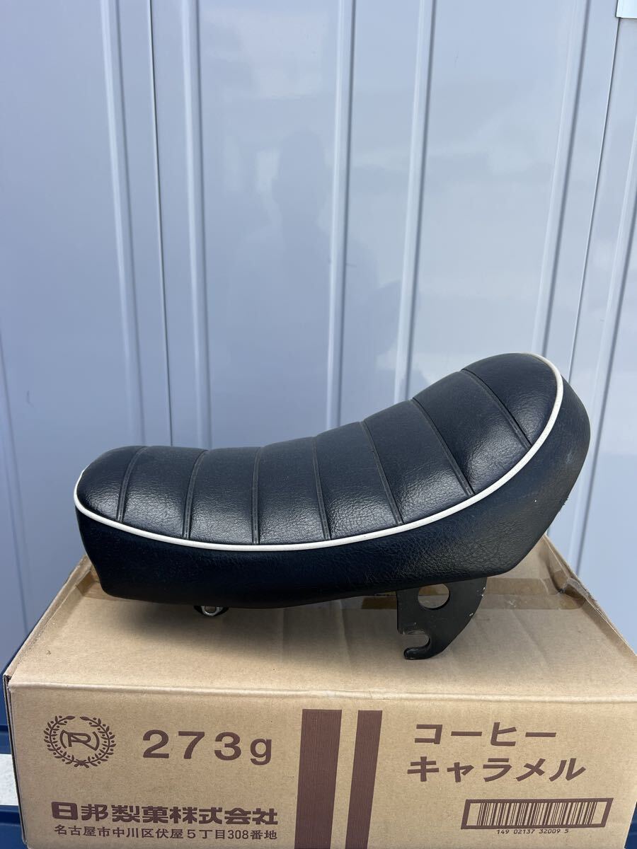 メグロZ7 鞍型シート（未使用品） 2025年最新】Yahoo!オークション -メグロ シートの中古品・新品