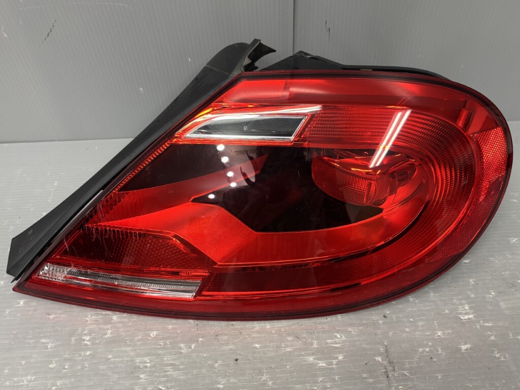 中古 VW純正 LEDテールライト ダークレッド The Beetle 中古 VW純正 LEDテールライト ダークレッド The Beetle