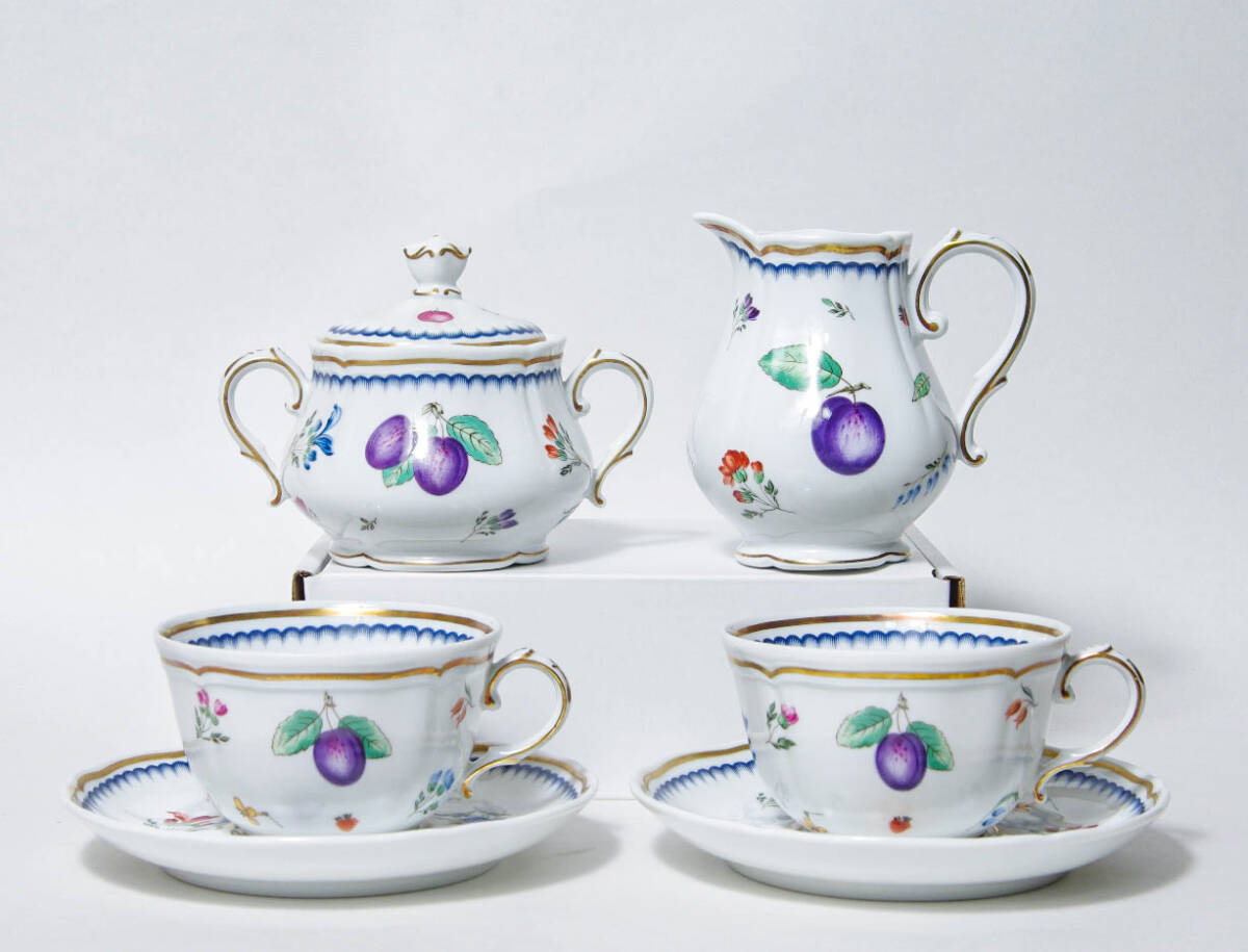 ジノリ フルーツ装飾の陶磁器ティーセット他二点 ジノリ フルーツ装飾の陶磁器ティーセット他二点