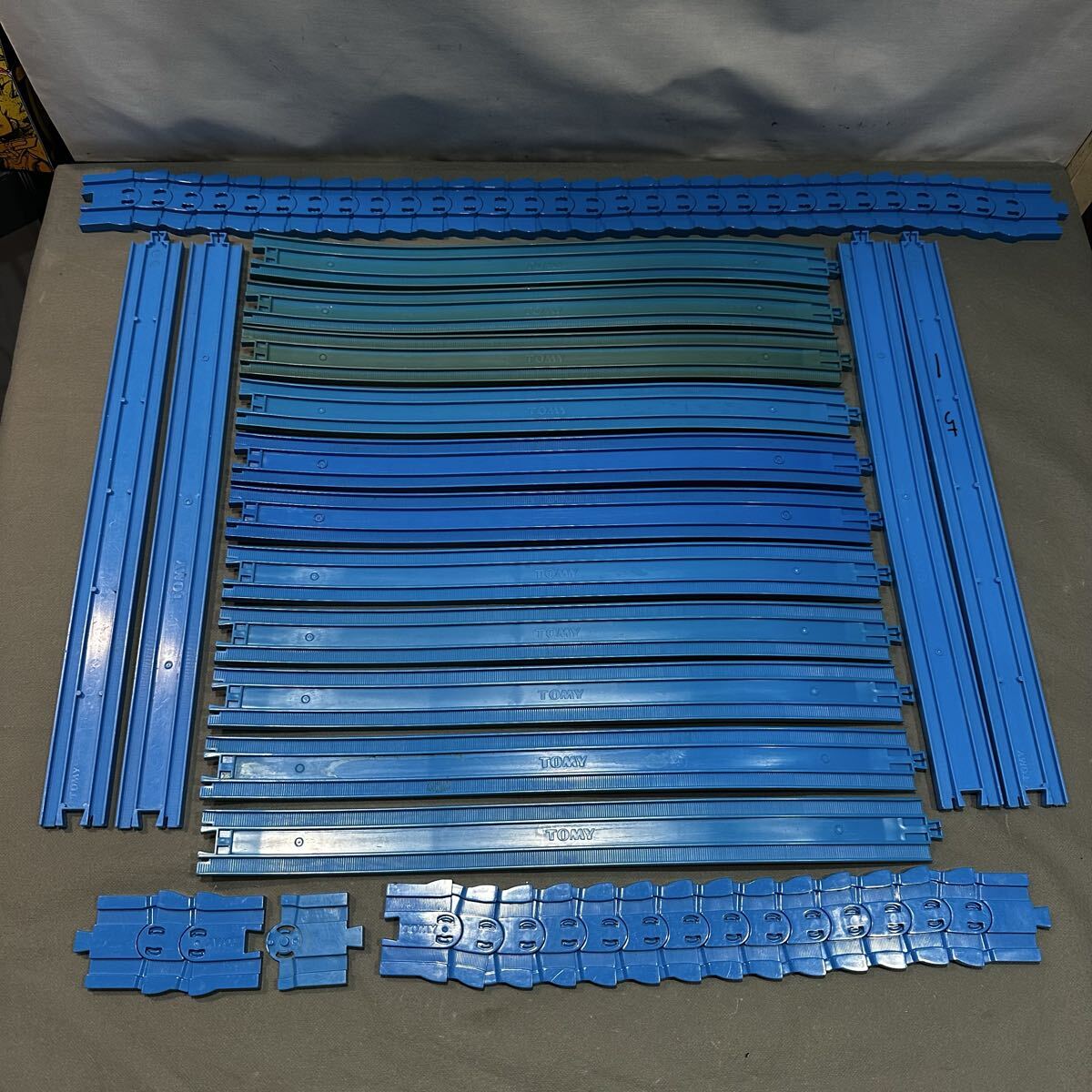 ⭐︎プラレール　美品　大量　まとめ売り⭐︎ Yahoo!オークション - プラレール レール大量まとめ売り 直線