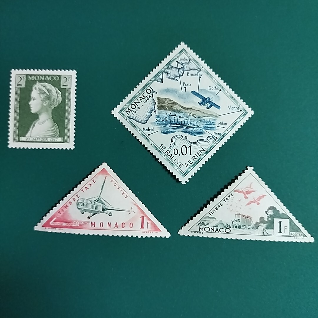 2939 外国切手 グレースケリー王妃 9面切手入りシート 未使用 2939 外国切手 グレースケリー王妃 9面切手入りシート 未使用