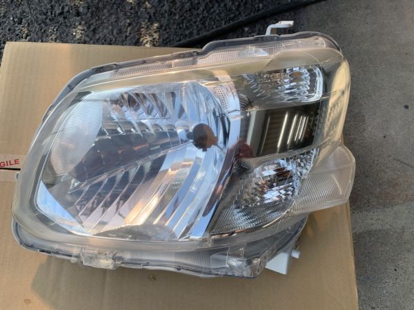 2025年最新】Yahoo!オークション -タント la600s ヘッドライトの