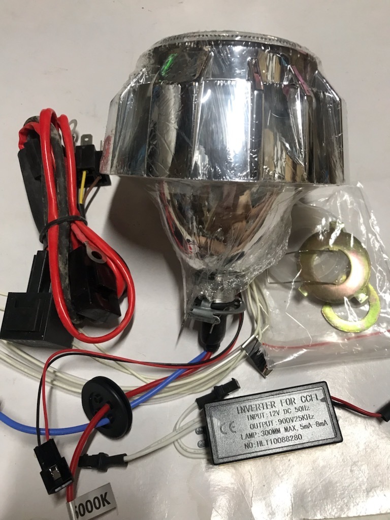 バイク用　HID プロジェクター 3.0インチ ヘッドライト CCFL リング 