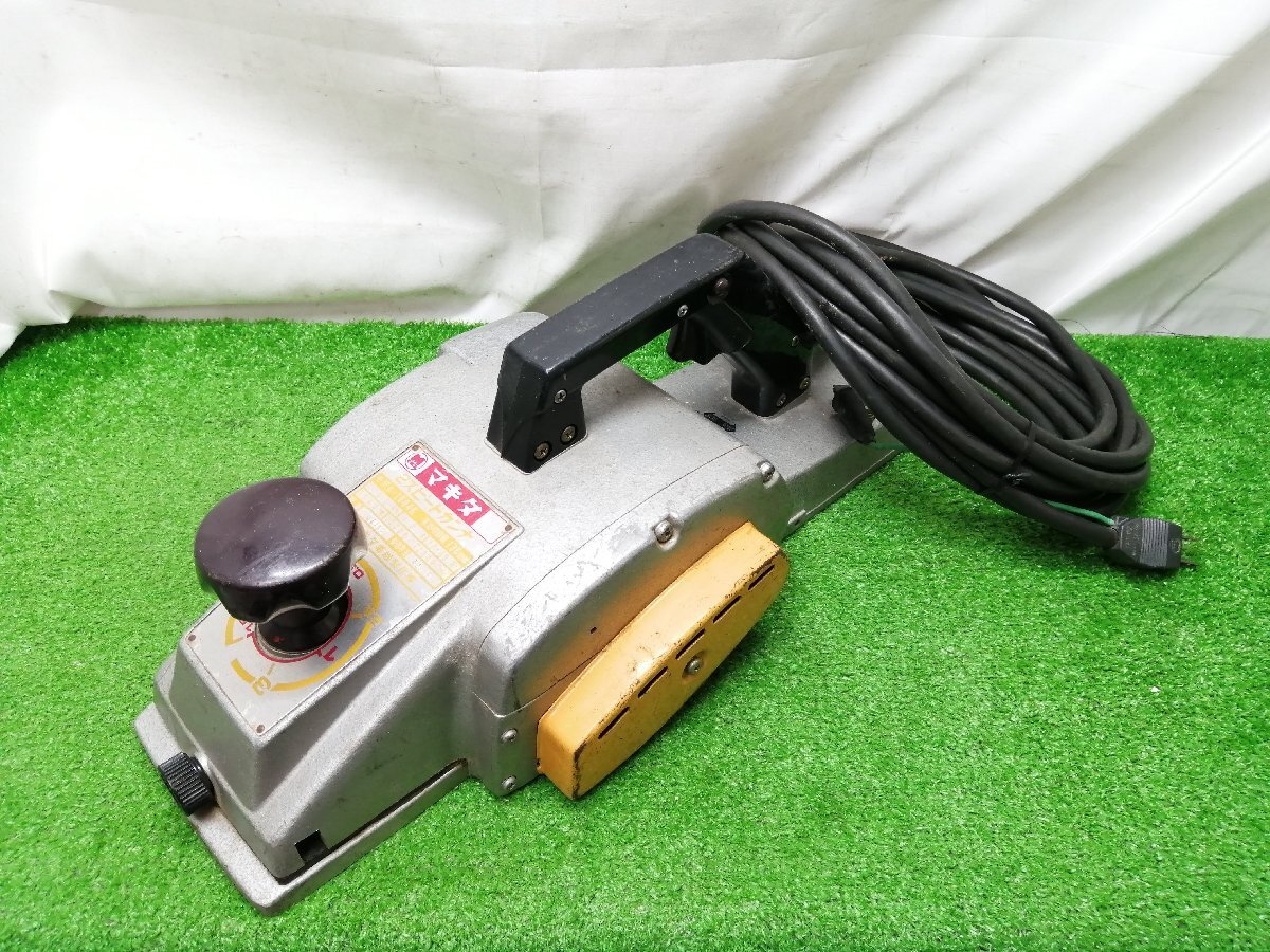 マキタス2スピードカンナ136mm Amazon | マキタ(Makita) 1804N 136ミリ 2スピードカンナ | 電気