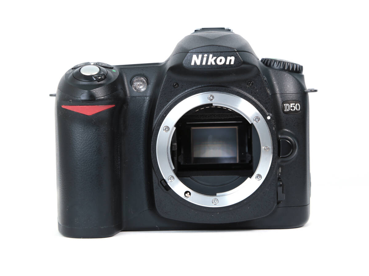 【美品・動作確認済み】Nikon D50 ボディ　デジタル一眼レフカメラ Amazon | Nikon D50 シルバー デジタル一眼レフカメラ ボディ
