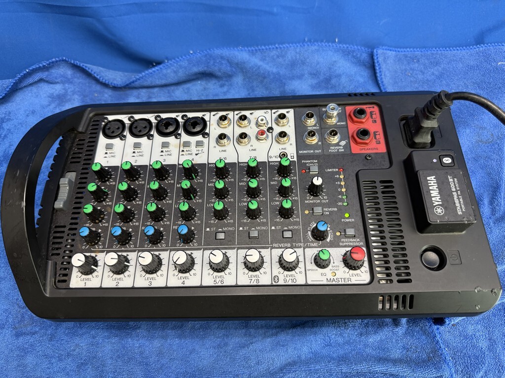 USED YAMAHA パワードミキサー STAGEPAS 600BT STAGEPAS 600BT Portable PA System - Yamaha USA