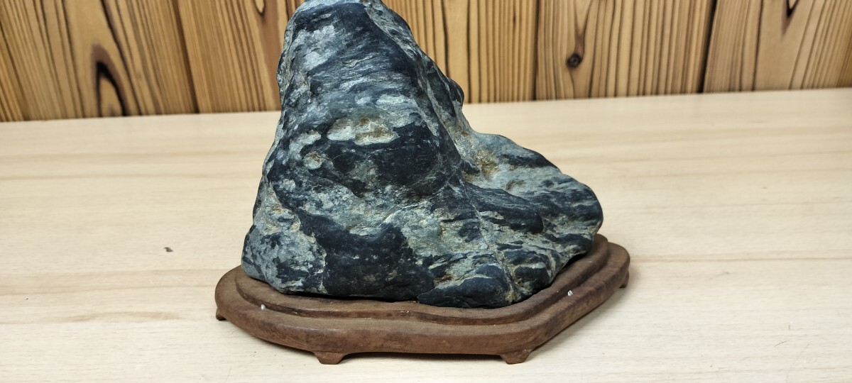 重量感ある5.8kgの盆栽岩 鑑賞石 原石 天然石 水石 盆石 盆栽盆景怪石奇石 水石 「玄海石」 盆石 天然石 観賞石 岩潟石 すいせき 台座付き