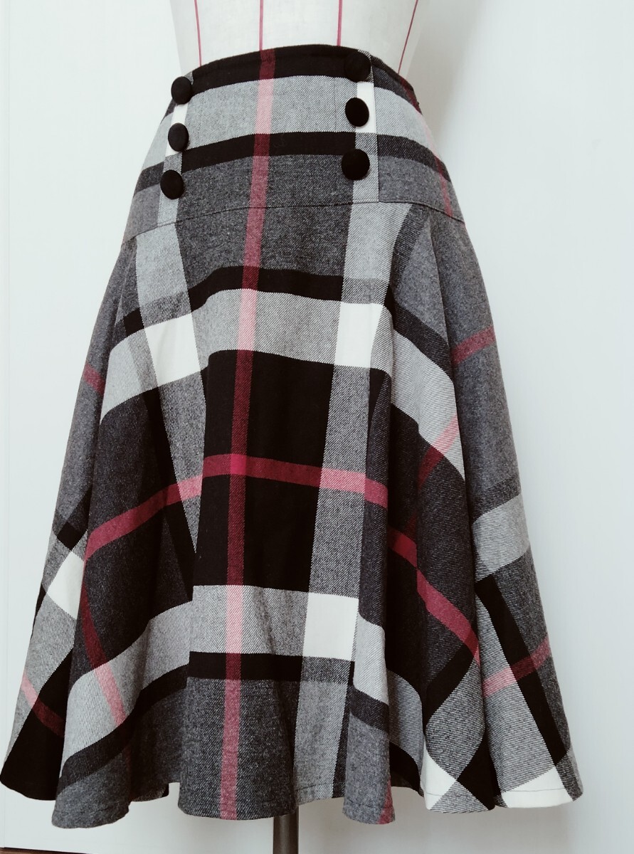 【USED】 ヨークランド　チェックスカート　L タータンチェック ヨークランド キルトピン付きタータンチェックキルトスカート