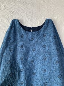 ハンドメイド::刺繍×ネイビーリネン*後ろタックop