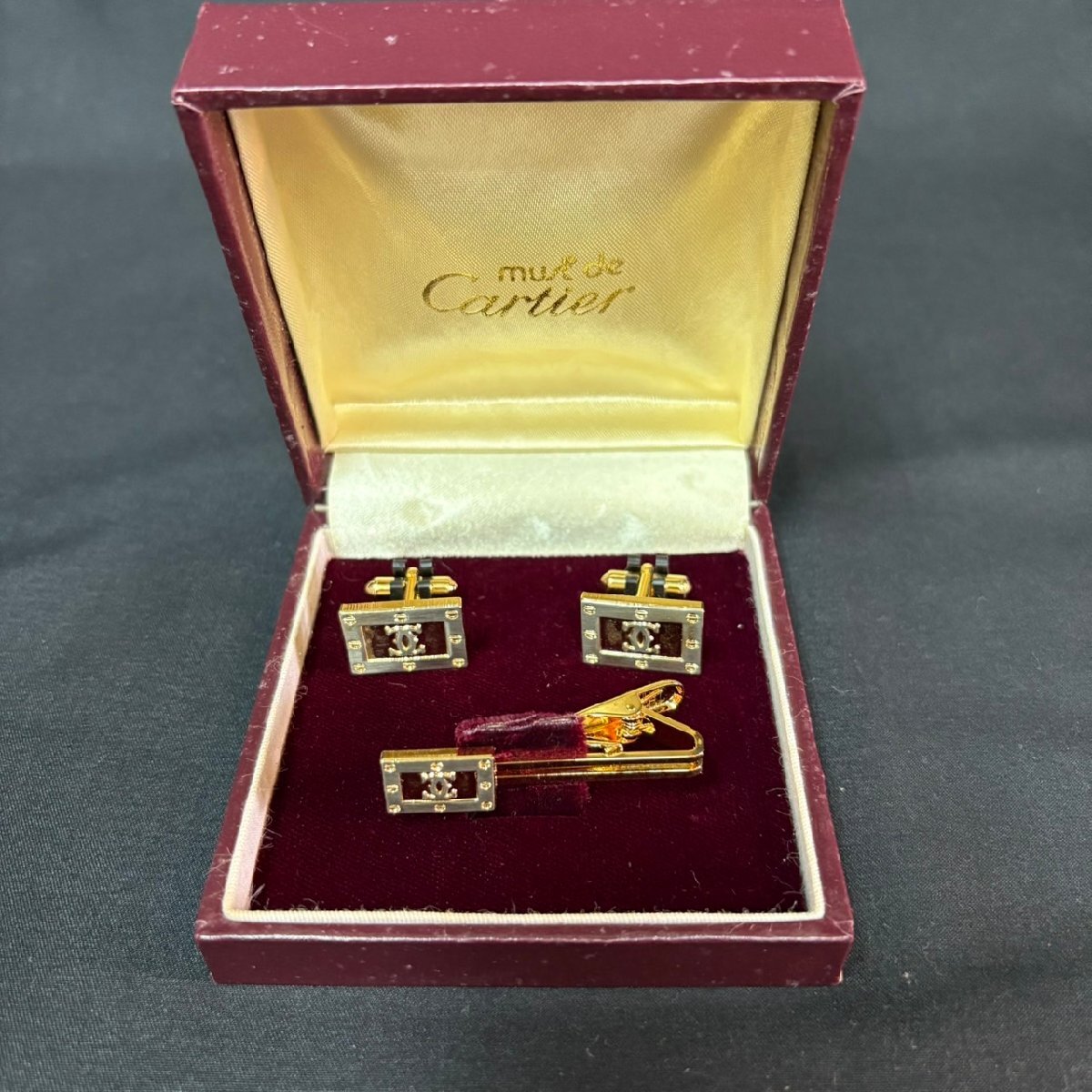 極美品Cartier カルティエ　2Cカフリンクス・タイピンセット高周波洗浄済 極美品Cartier カルティエ 2Cカフリンクス・タイピンセット