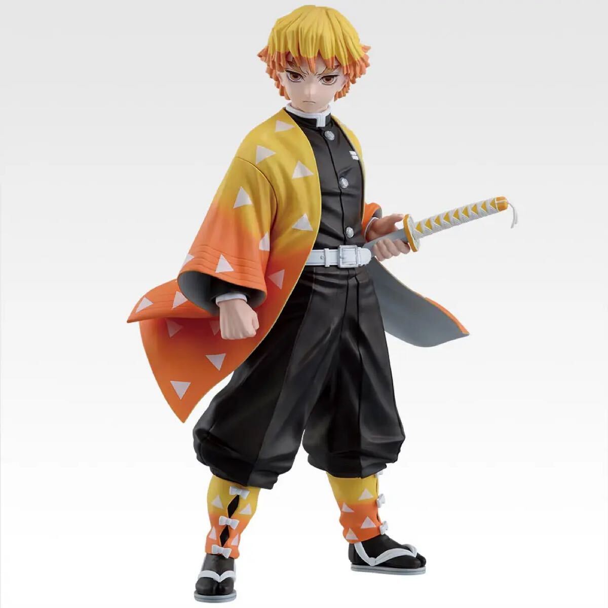 【新品未開封】【美品】鬼滅の刃フィギュア　KOTOBUKIYA 我妻善逸 Amazon.co.jp: ARTFX J 鬼滅の刃 我妻善逸 1/8スケール PVC製