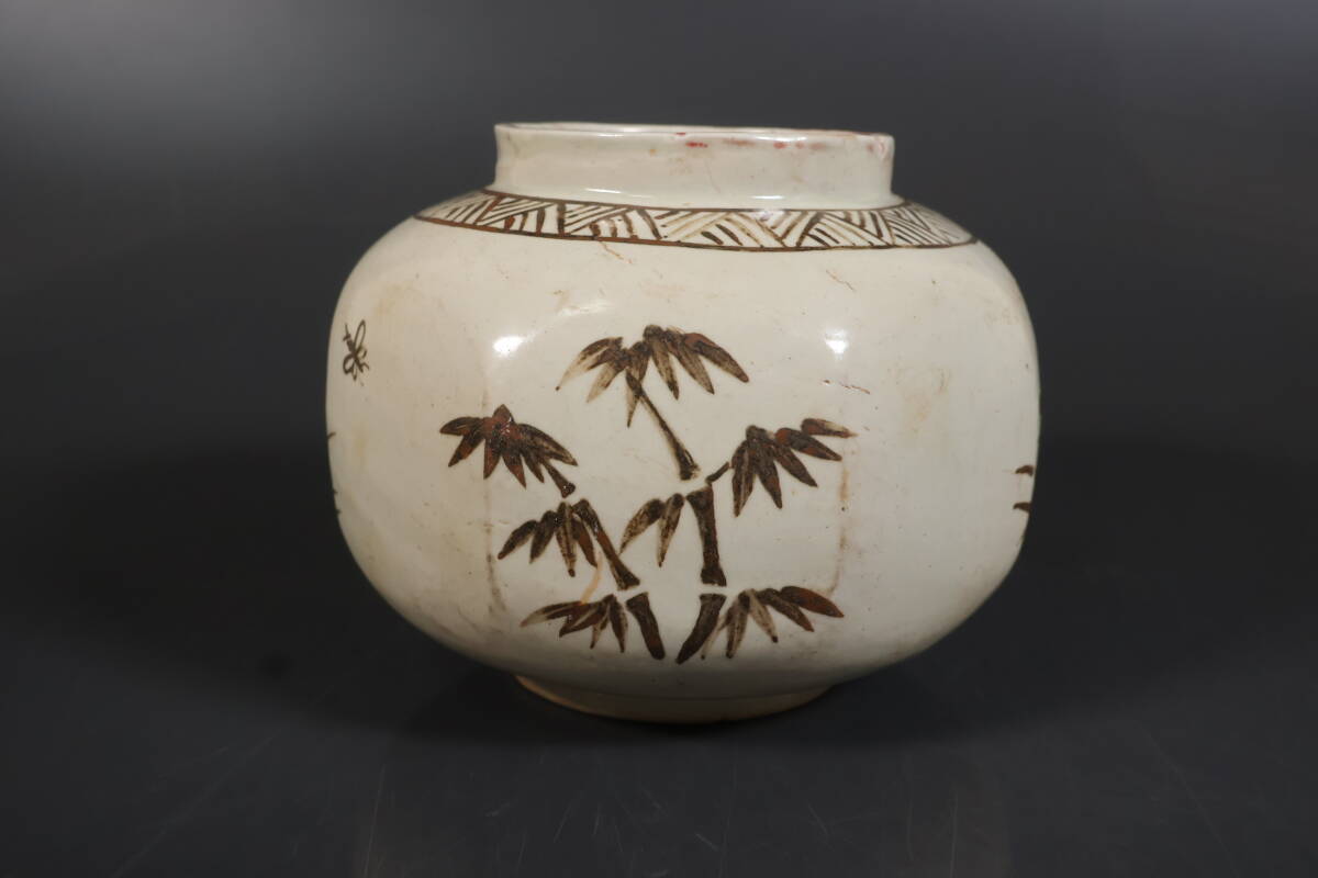 韓国李朝高麗壺 李朝白磁壺》に宿る高潔な精神 | SHINWA AUCTION ブログ