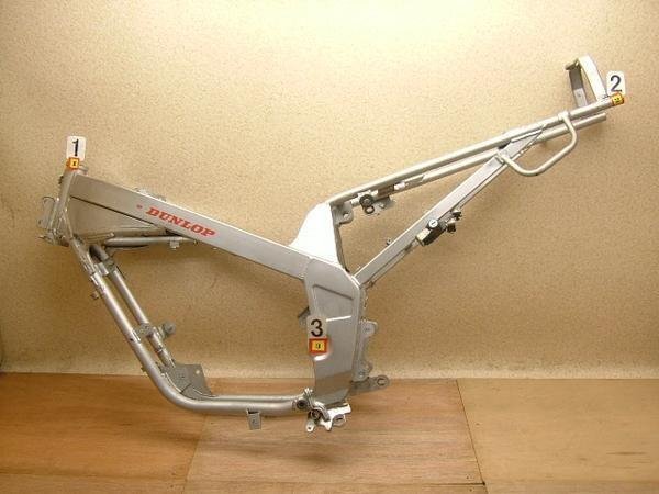 TZR50 フレーム 中古バイクパーツ販売専門店アイラブモーターTZR50 フレーム・書