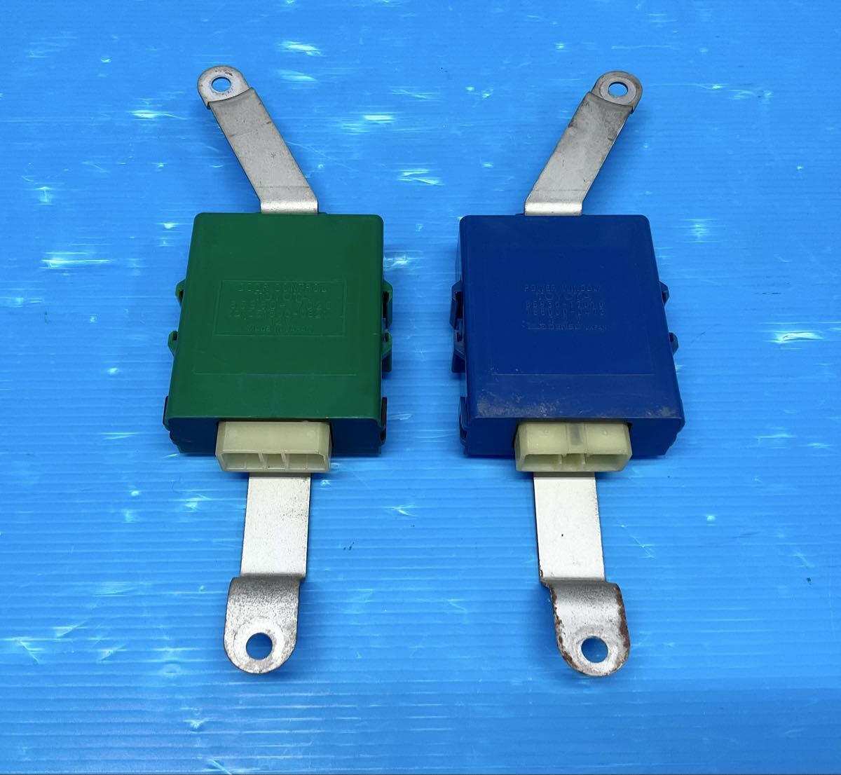 アルファード ANH10W　ドアコントロールリレー　左スライドドア用 アルファード ANH10Wドアコントロールリレー左スライドドア用