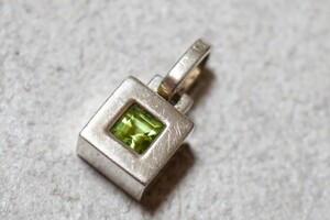 1179 agete/アガット ペリドット ペンダント ネックレス ヴィンテージ アクセサリー SILVER刻印 天然石 宝石 色石 カラーストーン 装飾品