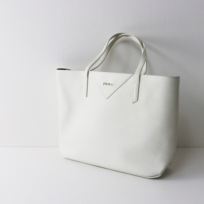 新品・未使用 フルラ FURLA ホワイト レザートートバッグ フルラ FURLA ホワイト レザー トートバッグ ブランドアイテム