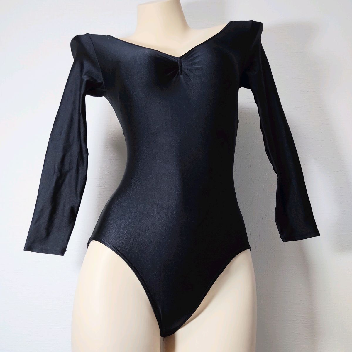 チャコット　レオタード　ナターシャ　Ｌ　黒　美品　2枚セット チャコット レオタード ナターシャ L 黒 美品 2枚セット - メルカリ