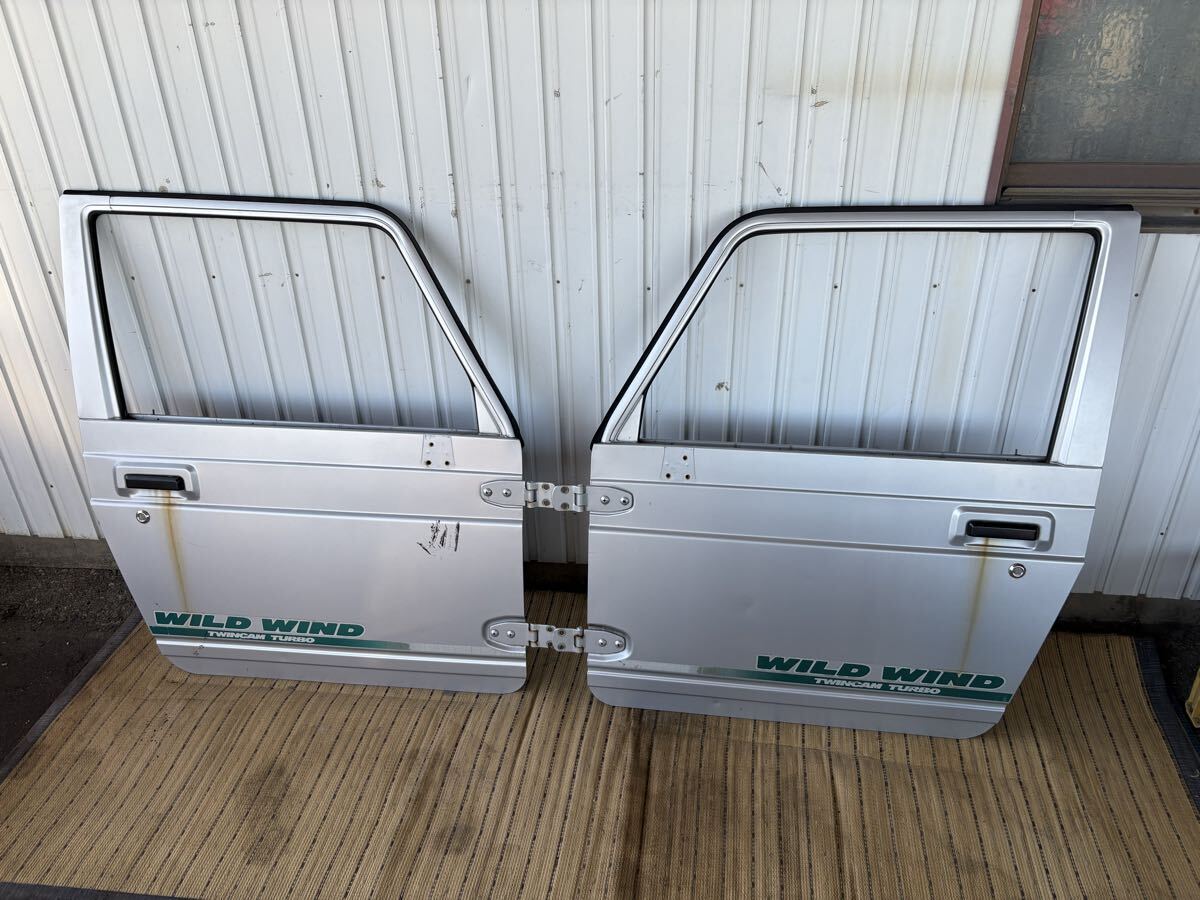  Jimny JA11 JA22 передняя дверь левый и правый в комплекте серебряный 