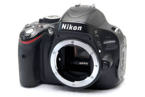 Nikon ニコン 高級デジタル一眼レフカメラ D5100ボディ 希少品 ジャンク