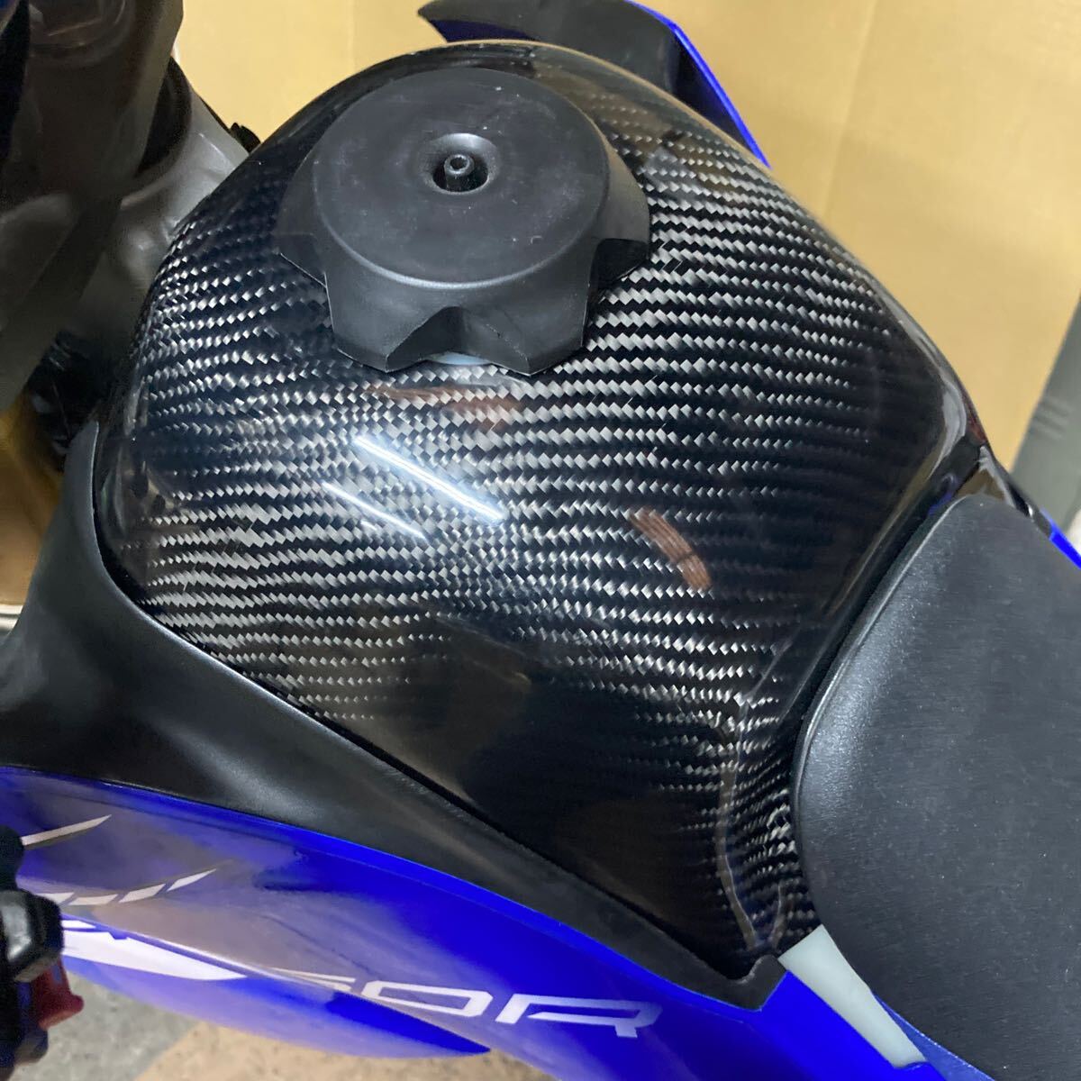 WR250X WR250R 　綾織カーボン　タンクカバー WR250X WR250R 綾織カーボン タンクカバー