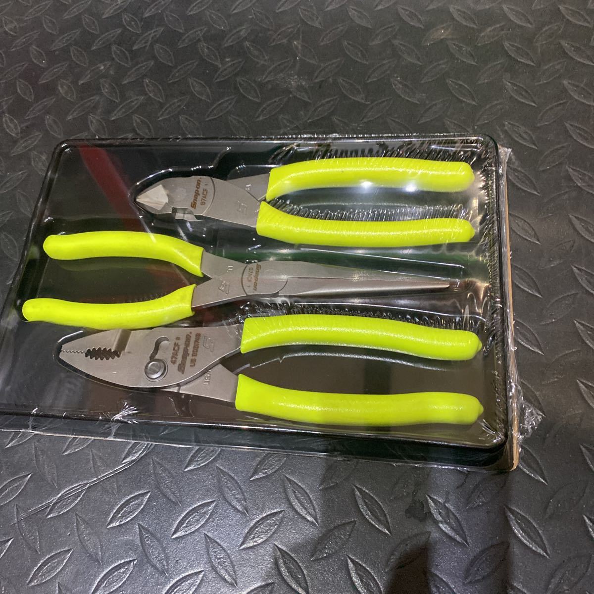 スナップオン SNAP-ON ピック用 グリップ ハイビジイエロー 限定 スナップオン SNAP-ON ピック用 グリップ ハイビジイエロー 限定