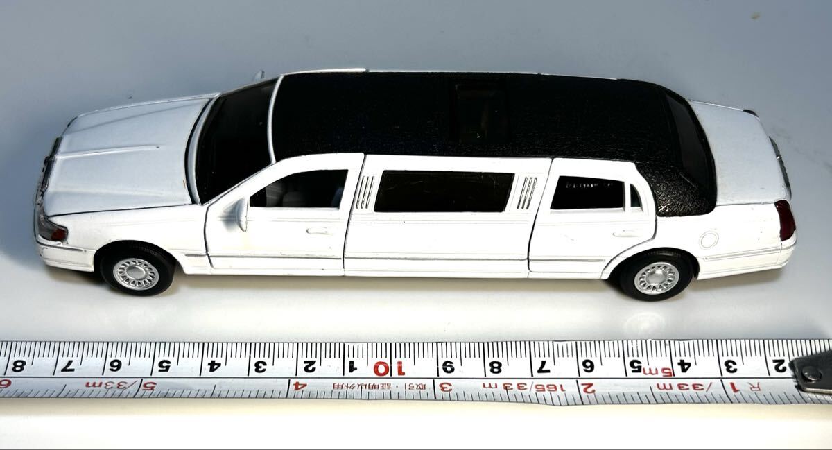 2003 リンカーン タウンカー LIMO 120in ストレッチ リムジン 白 リンカーン ストレッチリムジン120インチ - TLS