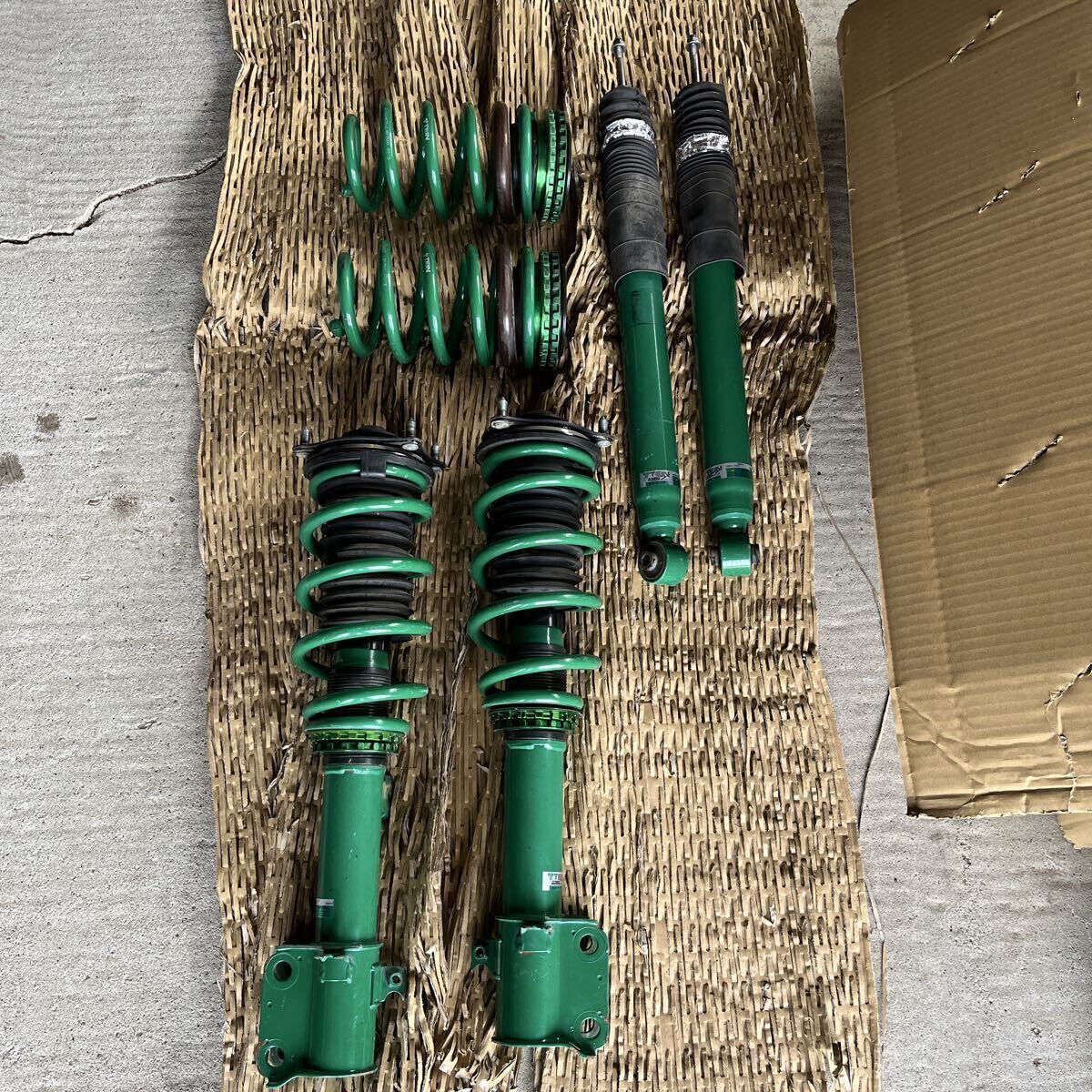 RC1 オデッセイ 車高調 中古 ホンダ RC1 オデッセイ 車高調から純正ショック・ダウンサス