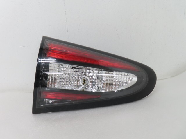 シエンタNSP170 テールランプ 左側用 シエンタ(車) ◇シエンタ DBA-NSP170G 左テールランプ 〜30.9 NO