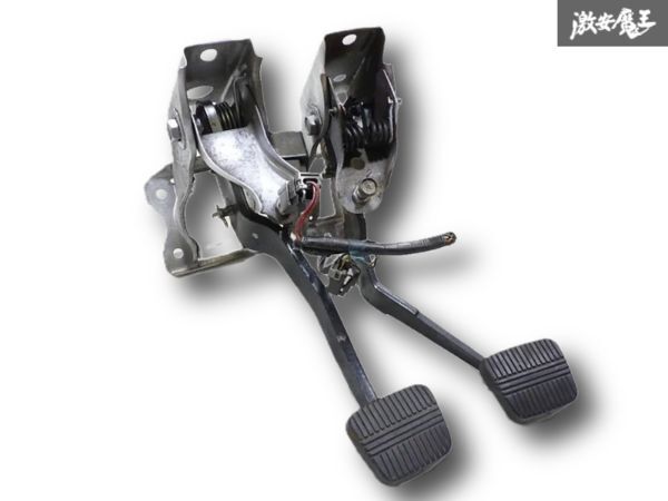 シルビア ローレル スカイライン クラッチペダルブラケット 二〇モの2倍！YURA-MODE強化クラッチペダルブラケット