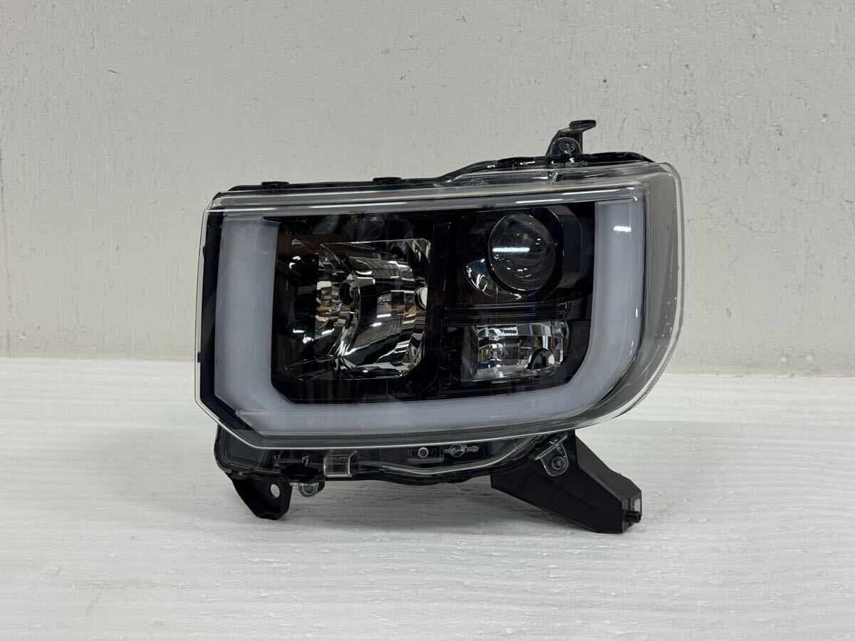 ダイハツ ウェイク 右ヘッドライト STANLEY W2664 送料込 即決 ウェイク LA700S/LA710A 純正 LED 左 ヘッドライト