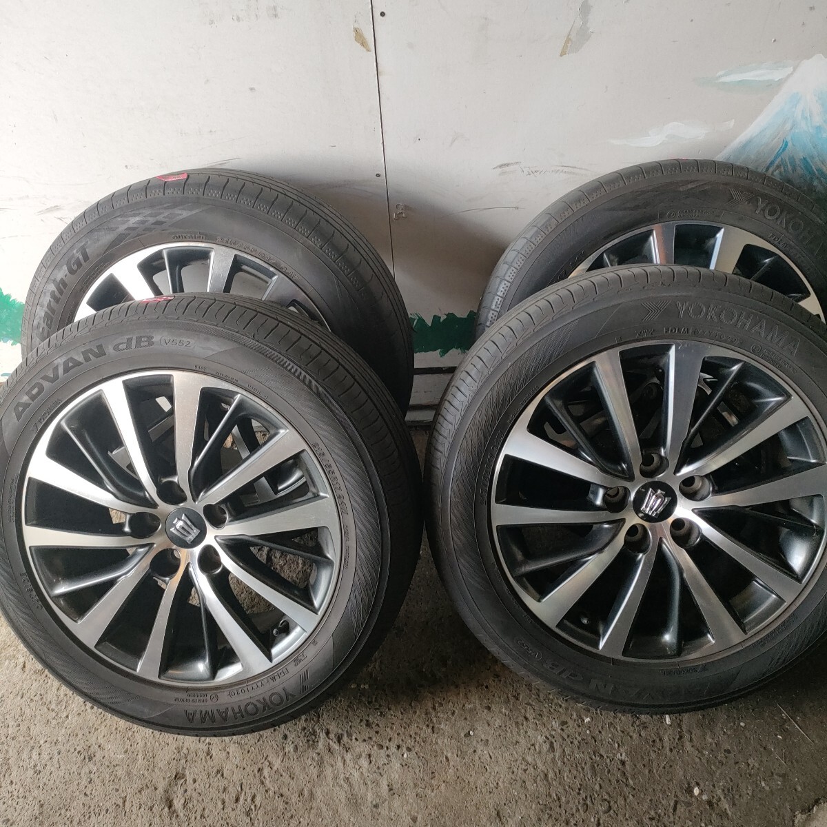 REGNO GR-XIIホイール4本セット　クラウン200系ハイブリッド Yahoo!オークション -「200系クラウンハイブリッド」(タイヤ