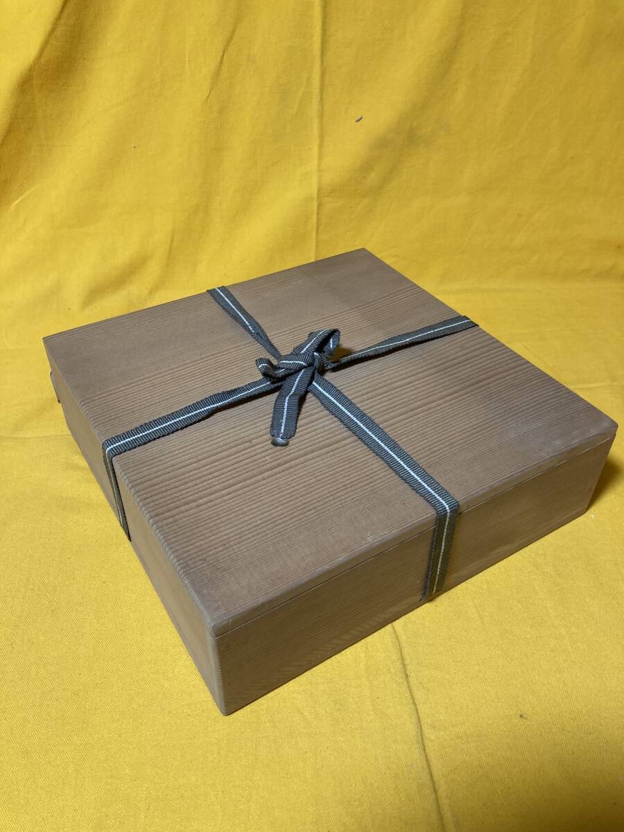 786『木製 空箱（長方形 紐付き）』紫　/骨董品 古美術 古道具 アンティーク 楽天市場】木箱 アンティーク（アート・美術品・骨董品・民芸品