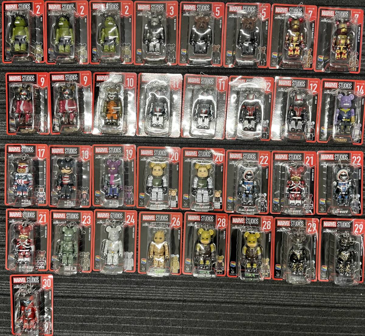 Yahoo!オークション -「ベアブリック 33」の落札相場・落札価格