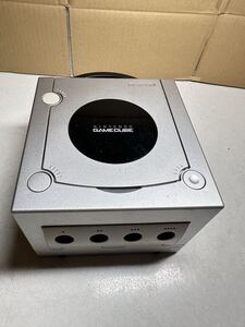 Nintendo ニンテンドー 任天堂 GAME CUBE ゲームキューブ DOL-001 ソフト付 ジャンク