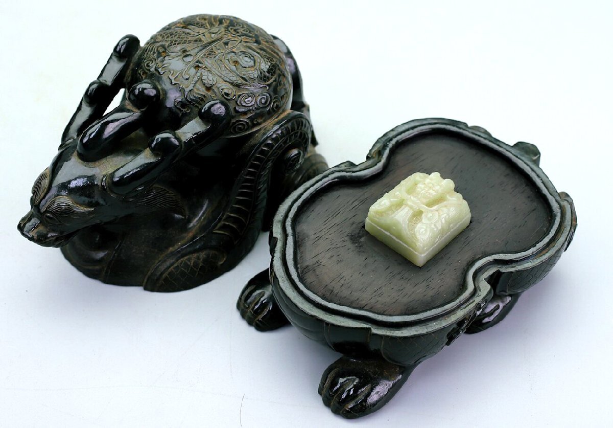 竜亀  印  玉璽の  置物  工芸品 美術品 竜亀 印 玉璽の 置物 工芸品 美術品