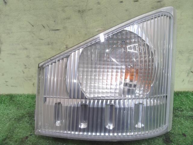 中古 エルフ KR-NPR72PV 左クリアランスランプ 4HJ1 729 210-21792 8-97308-930-1 いすゞエルフのライトを中古で探すなら？中古で選ぶポイントもご紹介