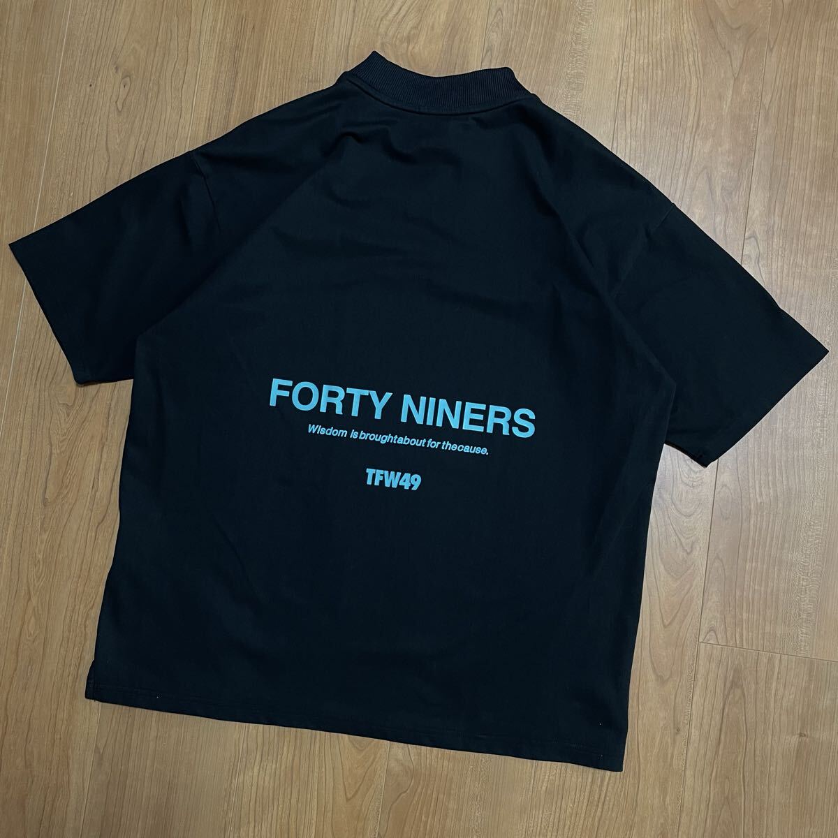 【TFW49】ROUND NECK KNIT XL ブラック 未使用品 MOCKNECK SIDE MESH T | TFW49（ティーエフダブリュー）Official