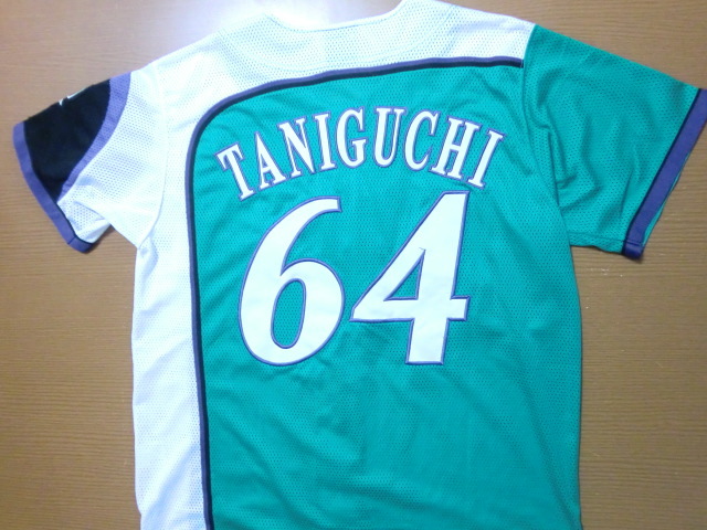 【美品】レプリカユニフォーム　日本ハムファイターズ クラシックレプリカユニフォーム OB展開の一般販売開始