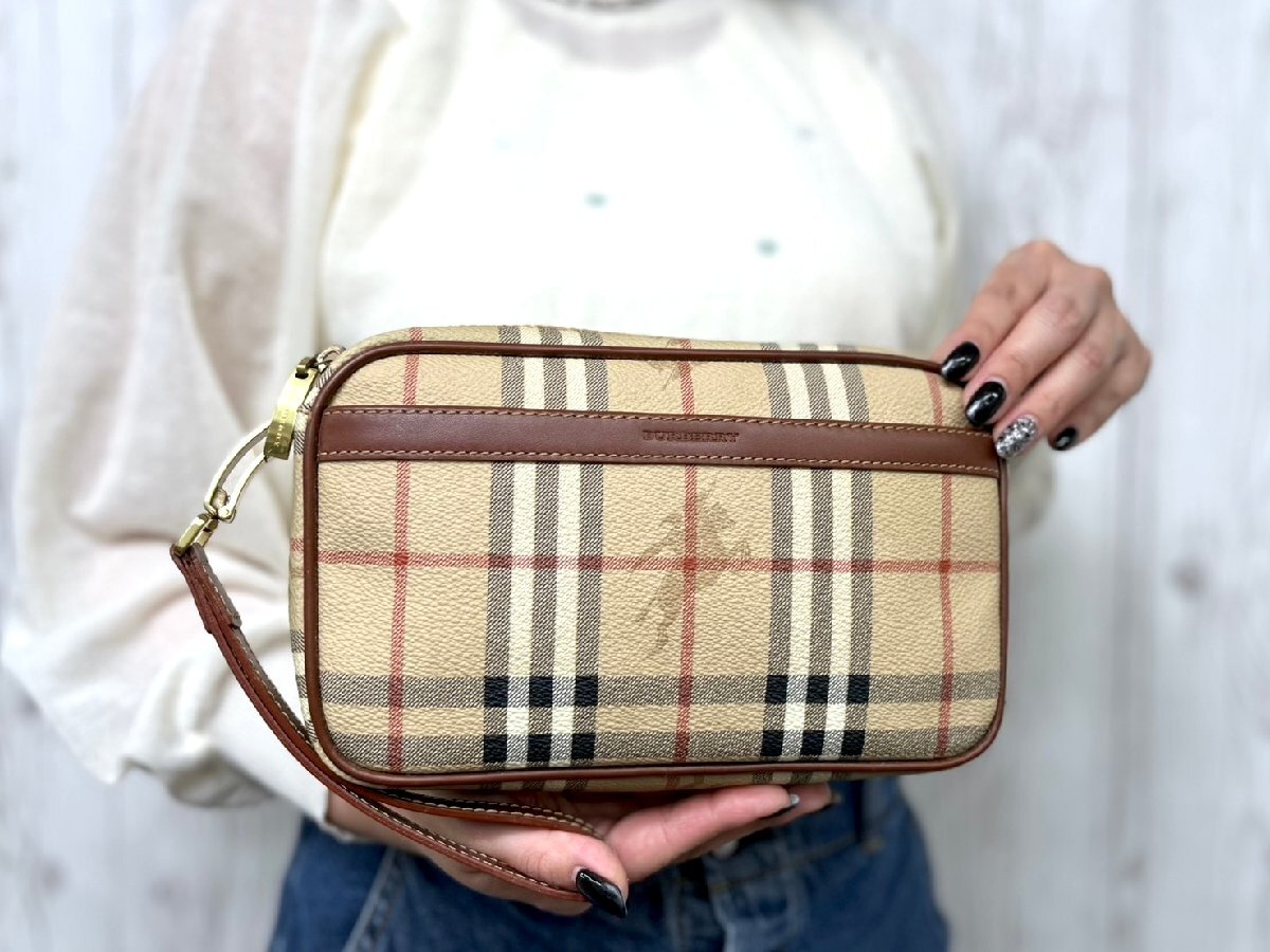 未使用　バーバリー　ノバチェック　クラッチバッグ　ハンドバッグ BURBERRY バーバリー チェック クラッチバッグ セカンドバッグ